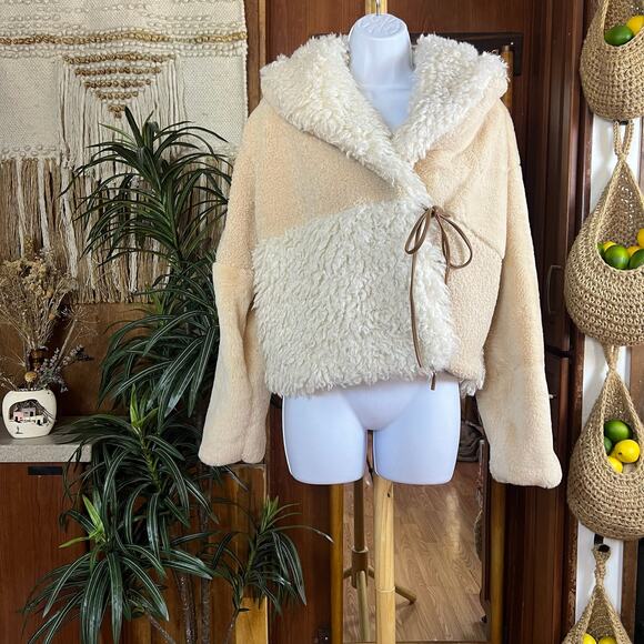 Steve Madden Winterlyn Jacket XS Natural Sherpa Faux Fur Teddy Coat Scandi Girl - Picture 1 of 16